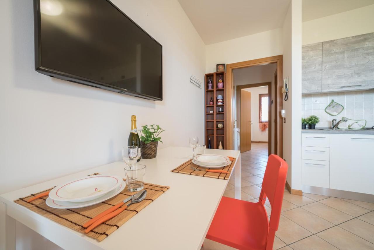 Gardappartamenti Cascinale Pool Desenzano del Garda Luaran gambar