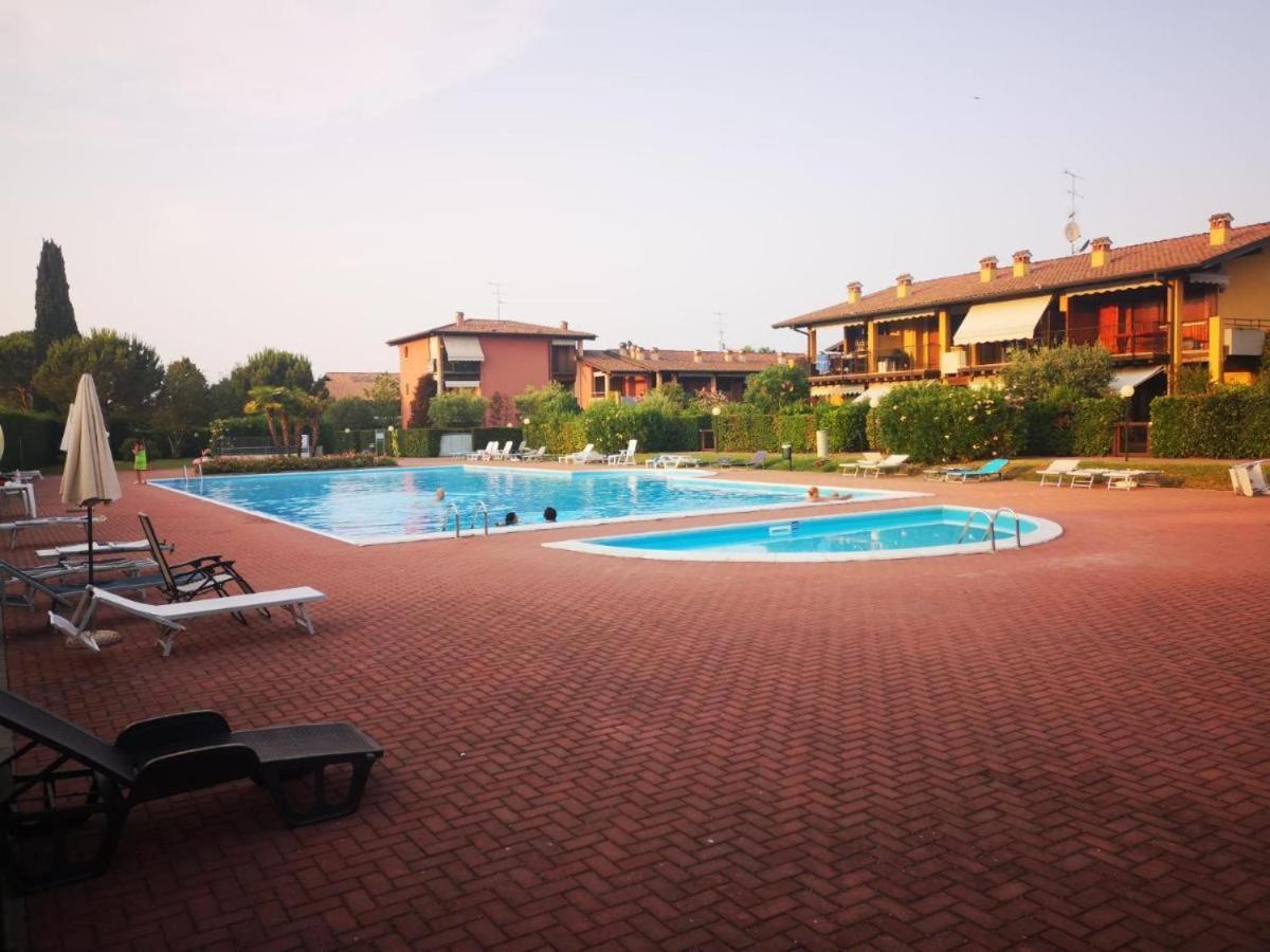 Gardappartamenti Cascinale Pool Desenzano del Garda Luaran gambar